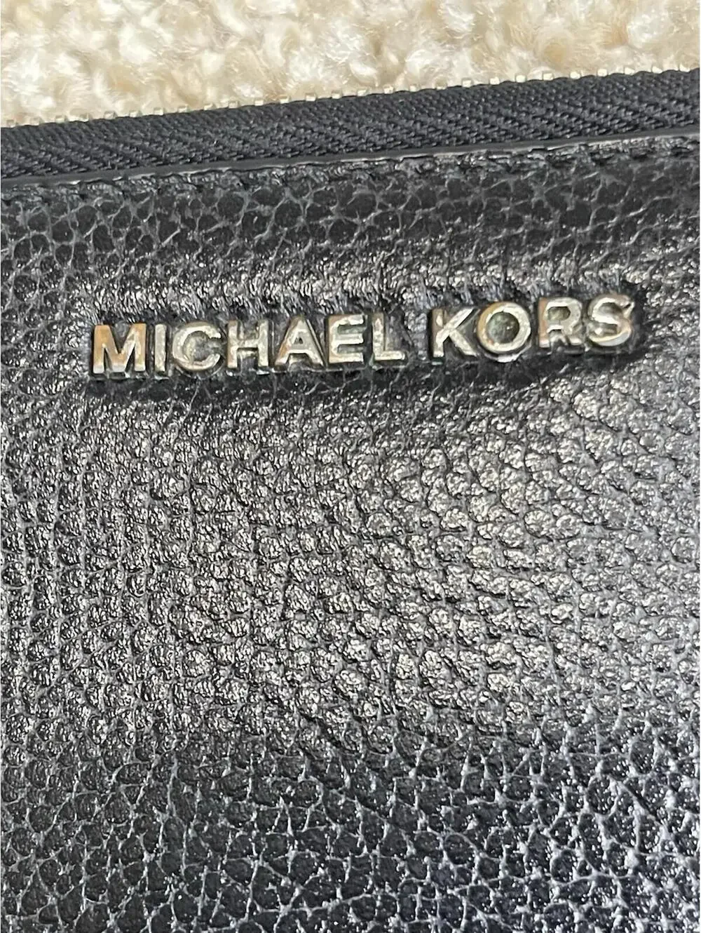 Michael Kors Black Wallet With Zipper Authentic [COPY]